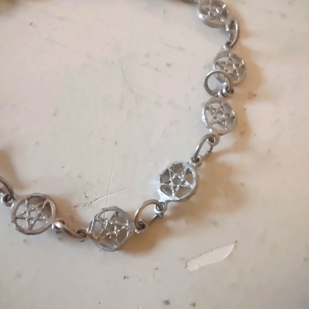 NWOT pentagram chain bracelet